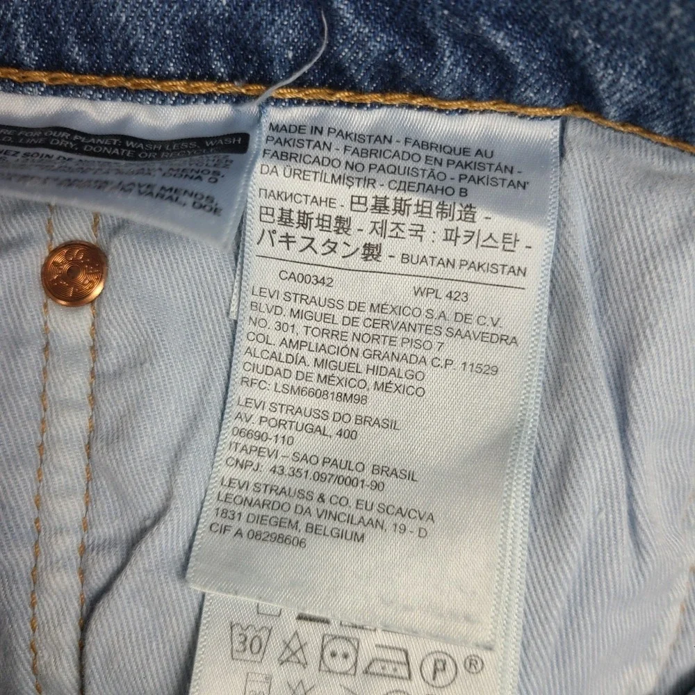 Levi's Premium Jeans Mens 36x32 Lot‎ 541 Athletic Taper Fit Medium Wash Denim